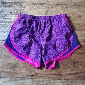 EUC Womens Nike DriFit Running Shorts Purple Pink Fuchsia Polka Dots SIZE MEDIUM